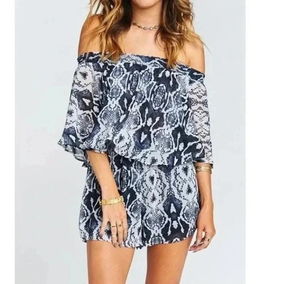 Show me you’re mumu off the‎ shoulder romper - Picture 1 of 5